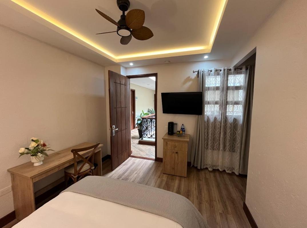 Wr Boutique Hotel คาร์ดิน ภายนอก รูปภาพ