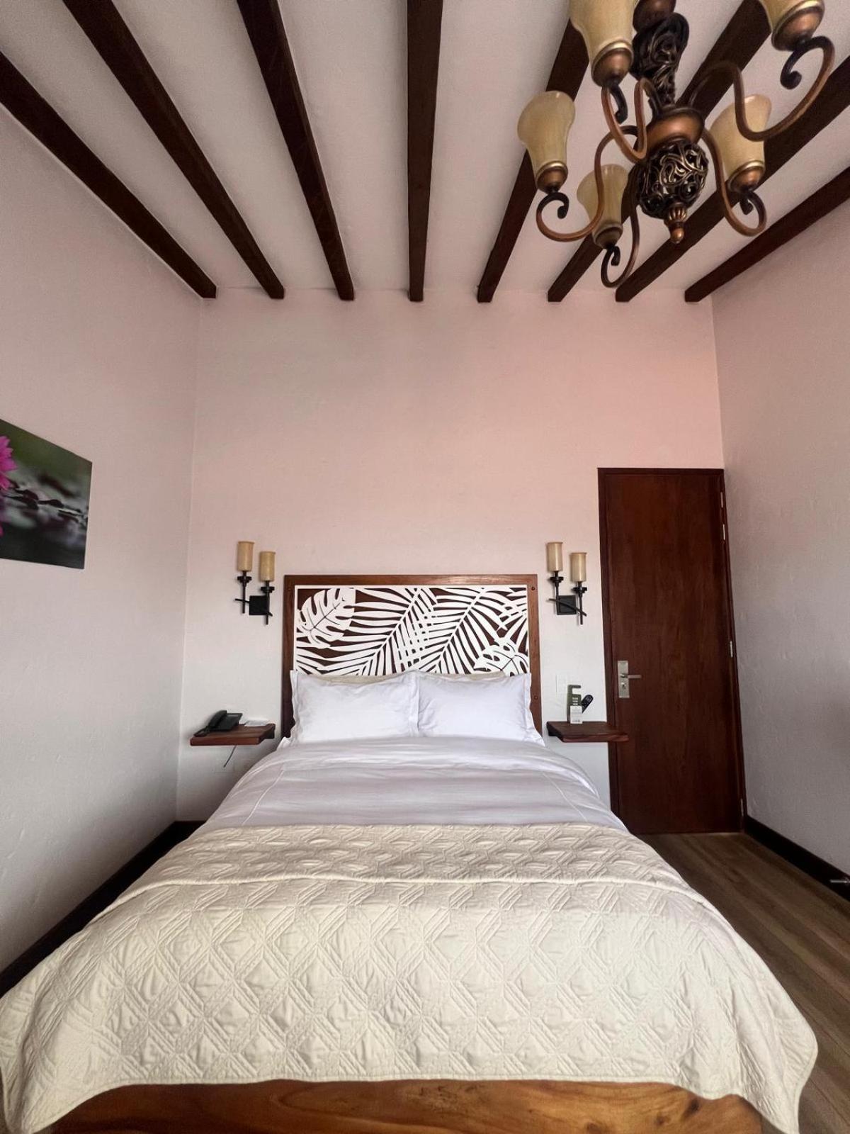 Wr Boutique Hotel คาร์ดิน ภายนอก รูปภาพ